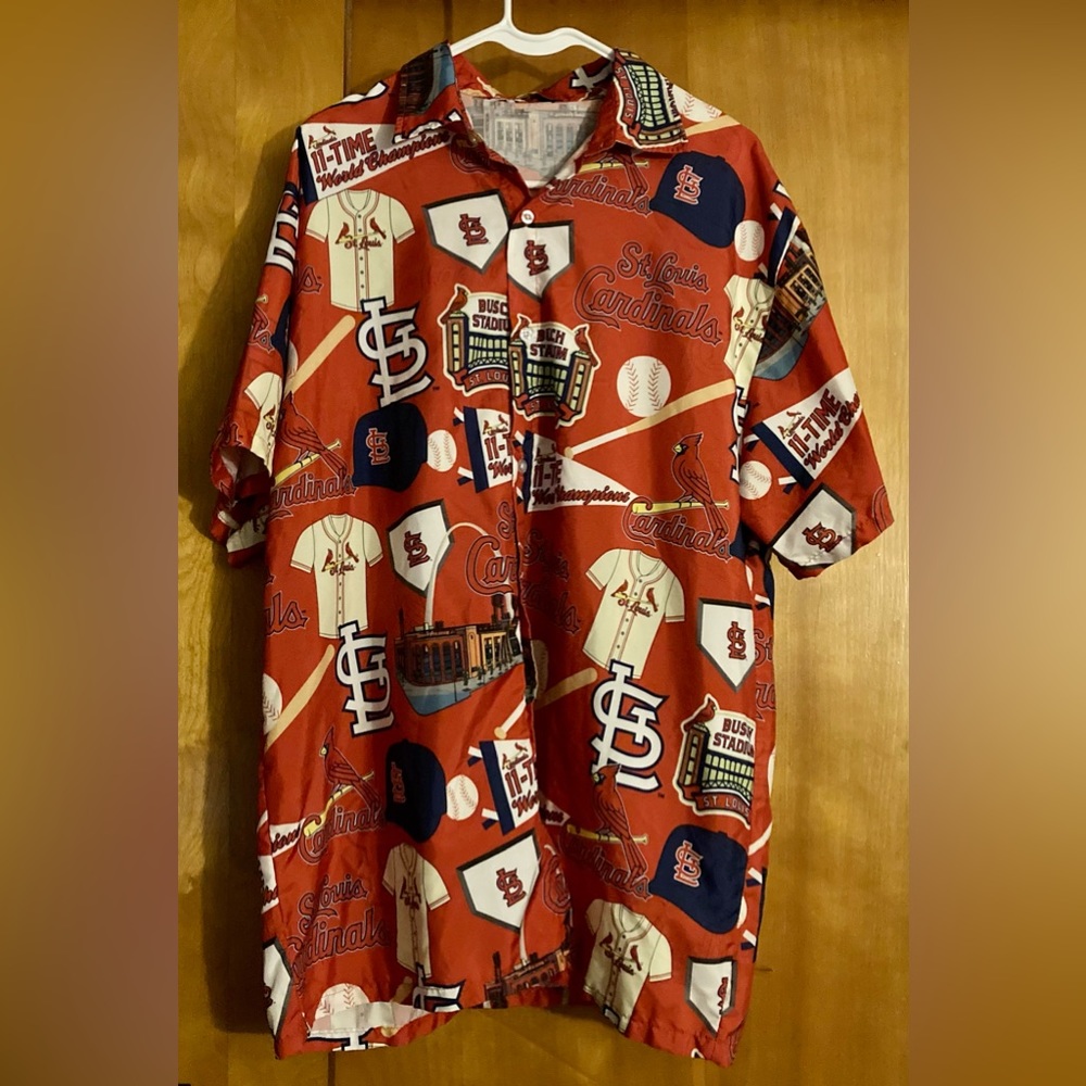 St. Louis Cardinals MLB Polyester Casual Hawaiian Poly Red Button Shirt Men's XL